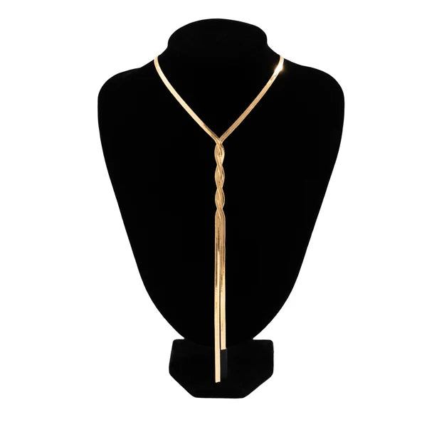 Collier à maillons torsadés